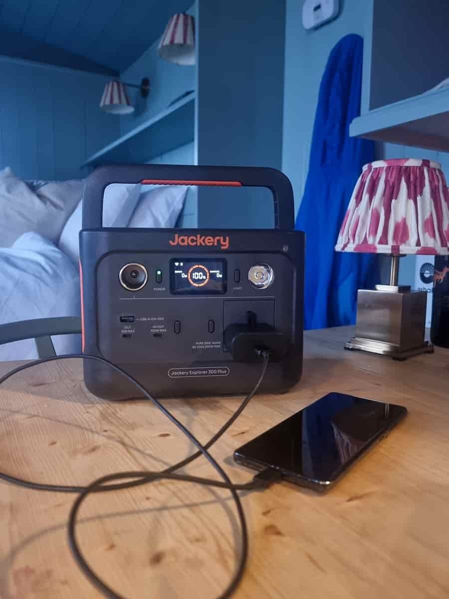 Review: Jackery Solar Generator 300 Plus